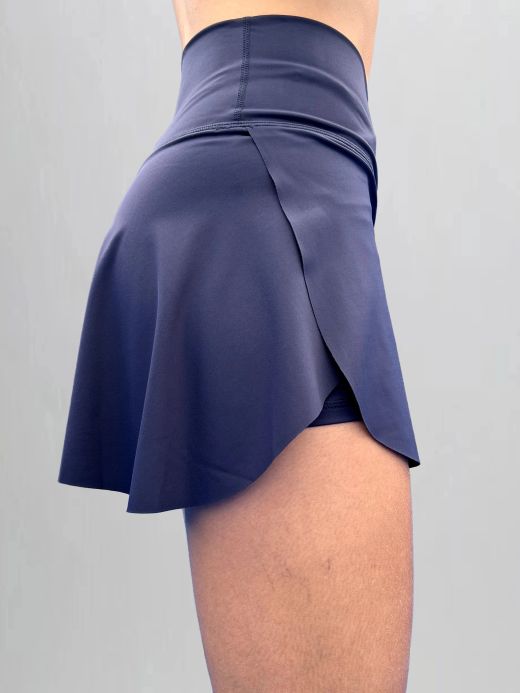 10.8 Move Skirt